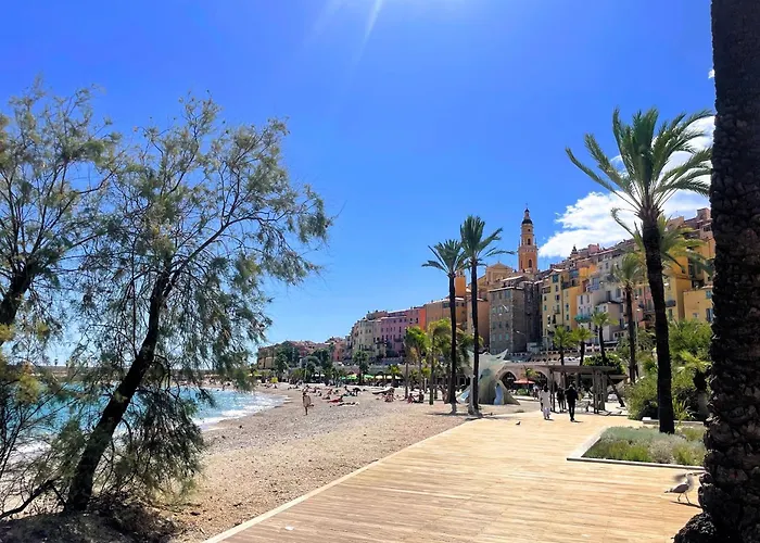 Evasion Menton Vue Mer Proche Plage Et Gare