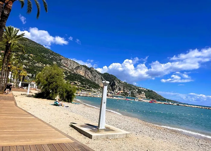 Evasion Menton Vue Mer Proche Plage Et Gare